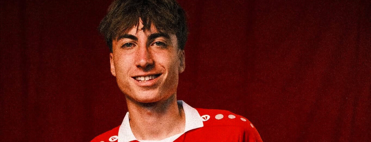 gross mika stauss